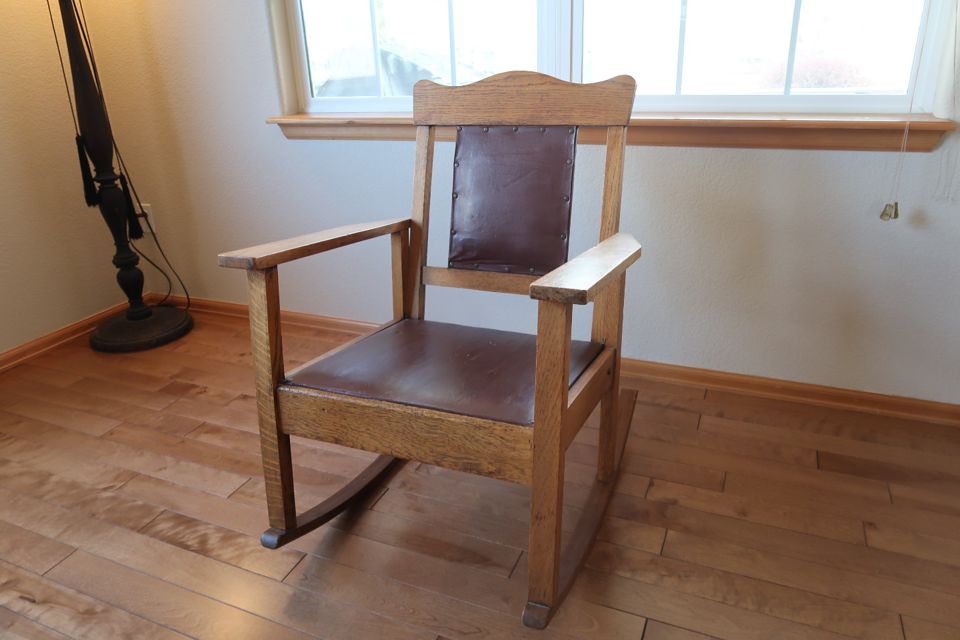 Barbie Downsizing! Online Auction.