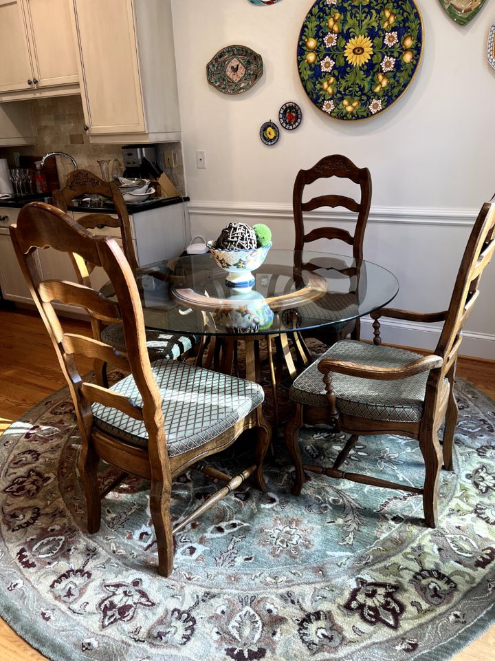 Upscale Townhome Online Estate Sale off Elm Lane