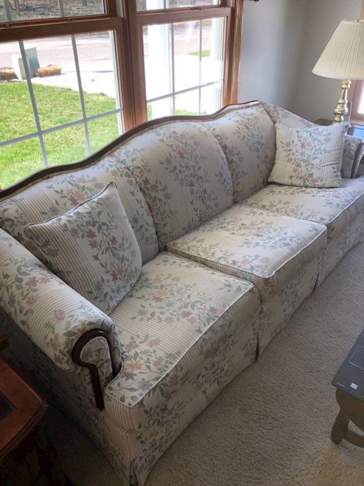 First Virtual H I D D E N W O R T H Fairview AUCTION!