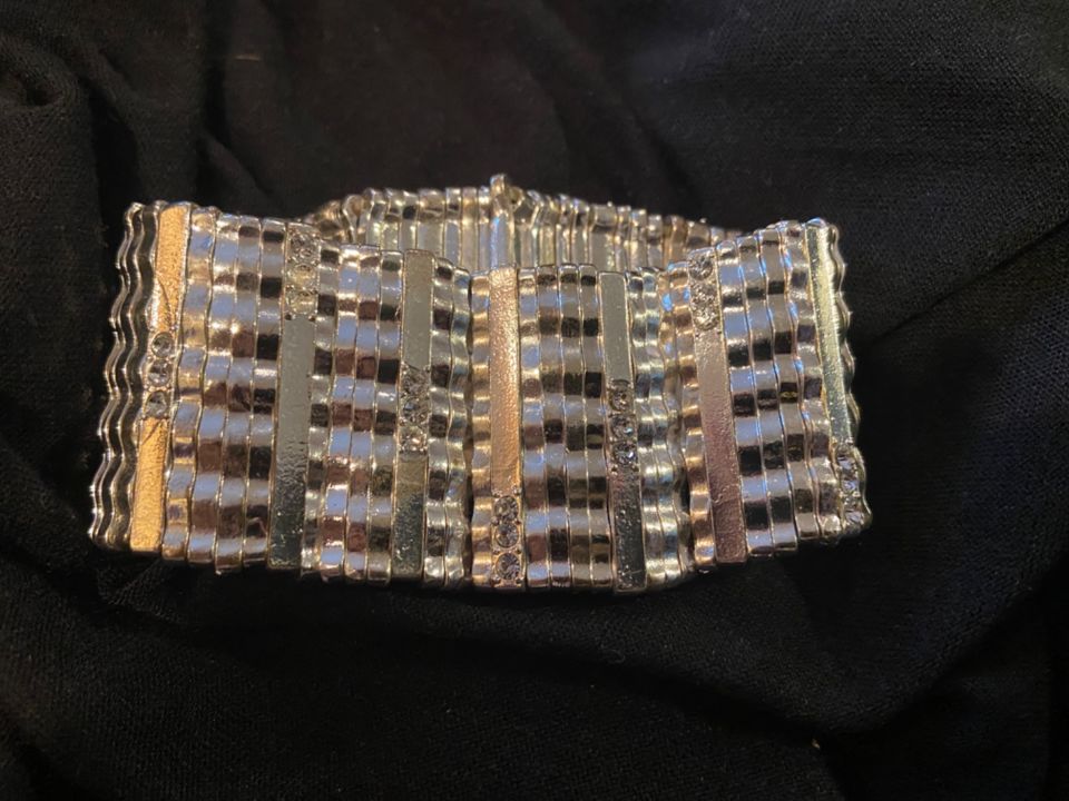 Consignment Sale -NO Buyer Premium  