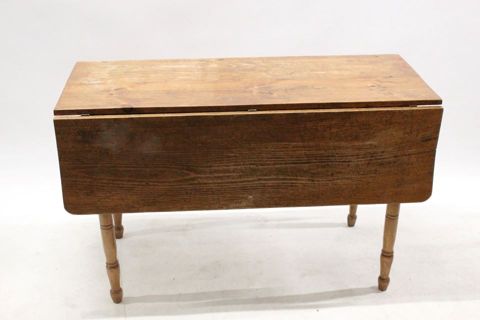 Primitive Farmhouse Kitchen Drop Leaf Table, Turn of the Century
