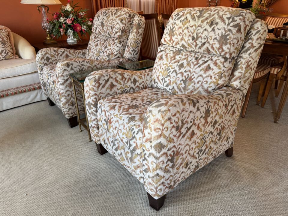 Nice Furniture & Art in this ONLINE AUCTION MoMo Estate Sale