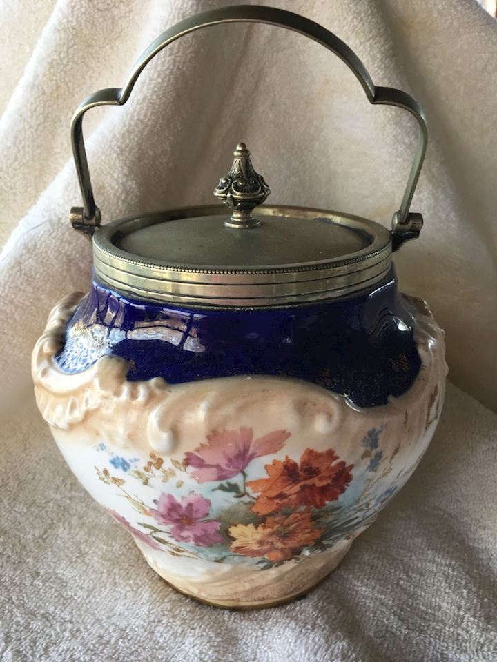 Royal Doulton Collectibles Online Sale Plus Other Treasures