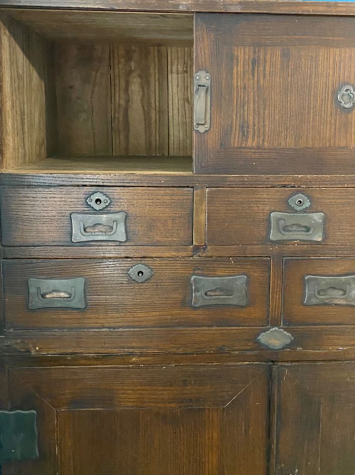 Blue Moon Estate Sales Not-So-Little Canada Online Auction