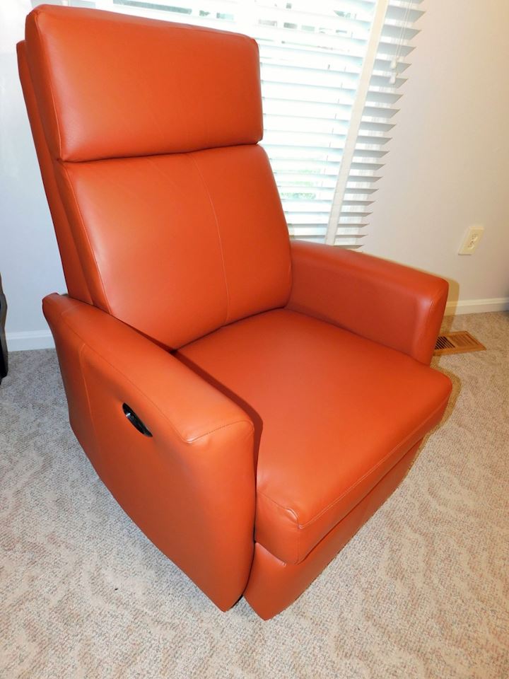 50% OFF DAY - CLEAN Hanover Estate Furnishings BUY ONLINE - Pick-Up Sun. 7/18