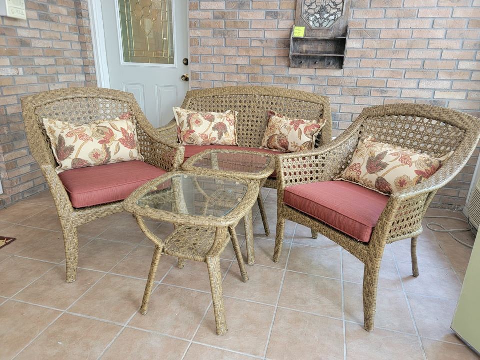 Laid Back in Gautier-ONLINE SALE 50% off starts at noon