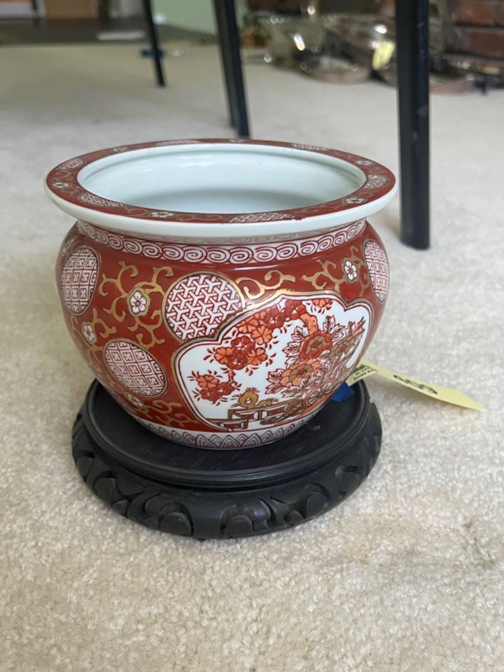 DR 409 Asian Flower Pot with Wooden Stand bidding ends 6/5 3.00