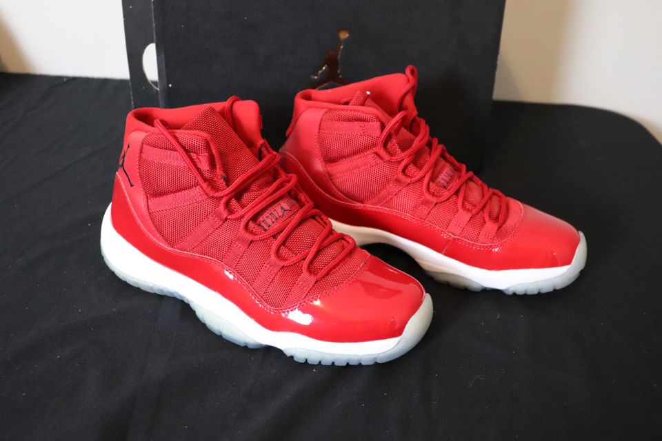 Air Jordan Collection, Fine Jewelry & MORE On Line Sale