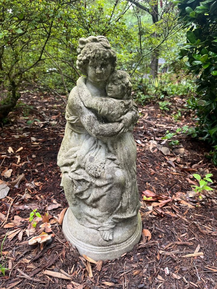 Fernwood Moving Sale-Online