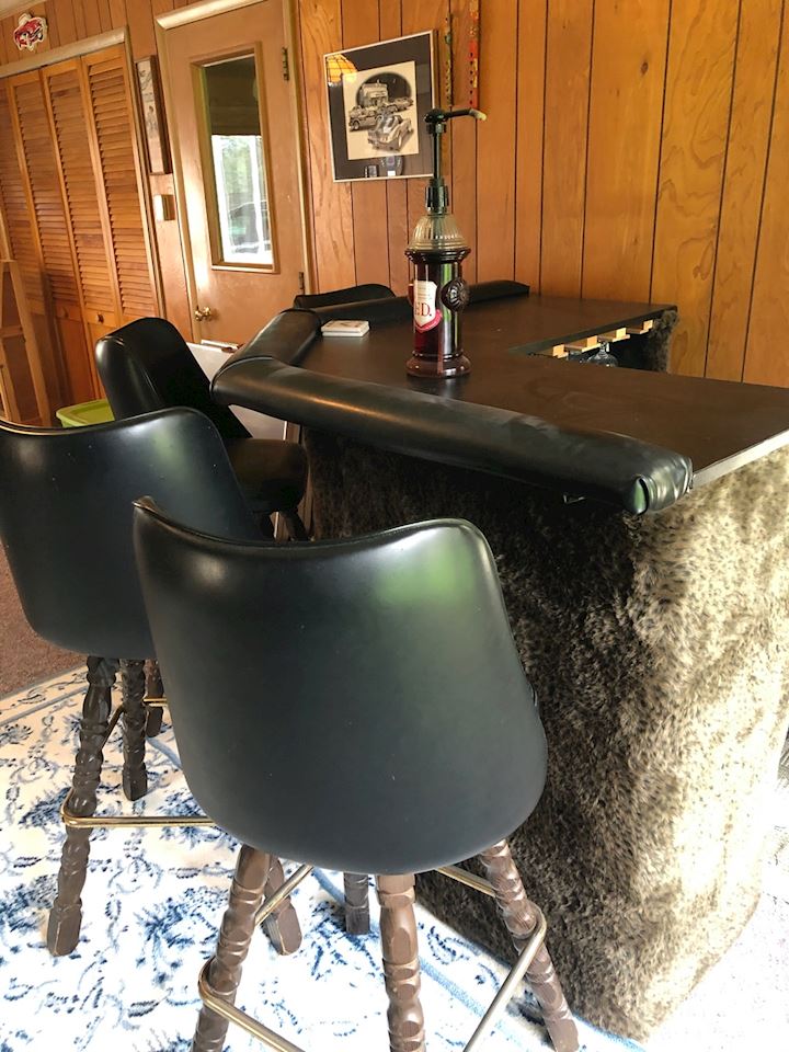 NASCAR, Comfortable Home furnishings, Vintage tools, Vintage kitchen appliances, bursting at seams