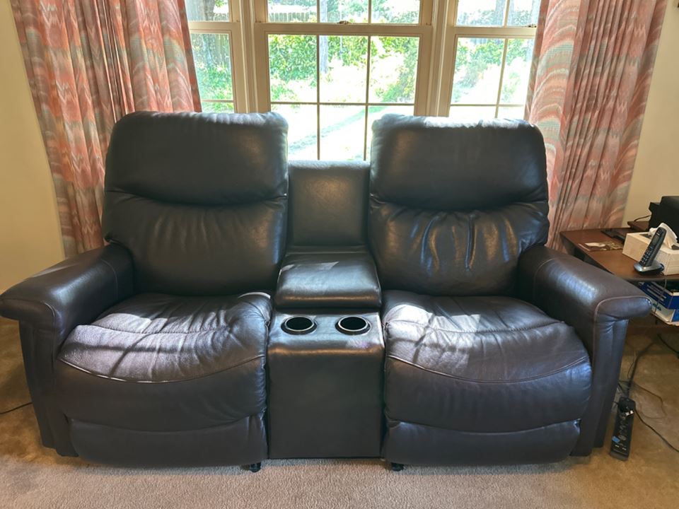 5. LayZBoy Power Loveseat. bidding ends 5/14 100.00