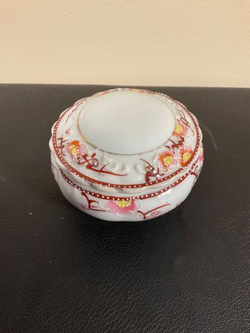 egg まとめ売り E5 Small Trinket Box Japan 2 1/2” Tall 4 “ Wide bidding ends