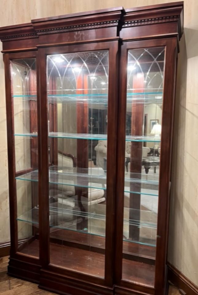 Gorgeous High End Estate Sale (Located in Springfield Mo)