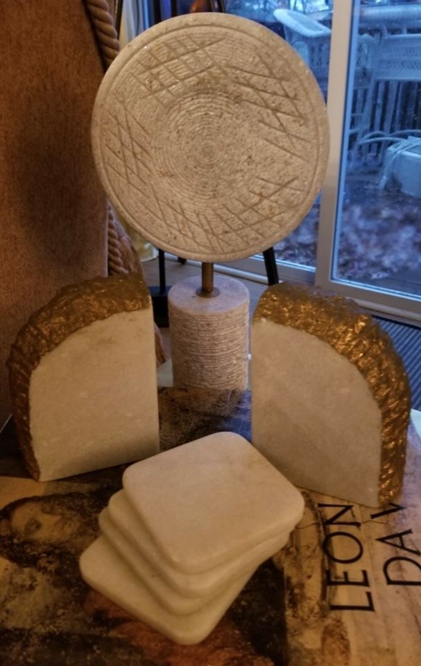 Year End Vintage Clearance Auction 