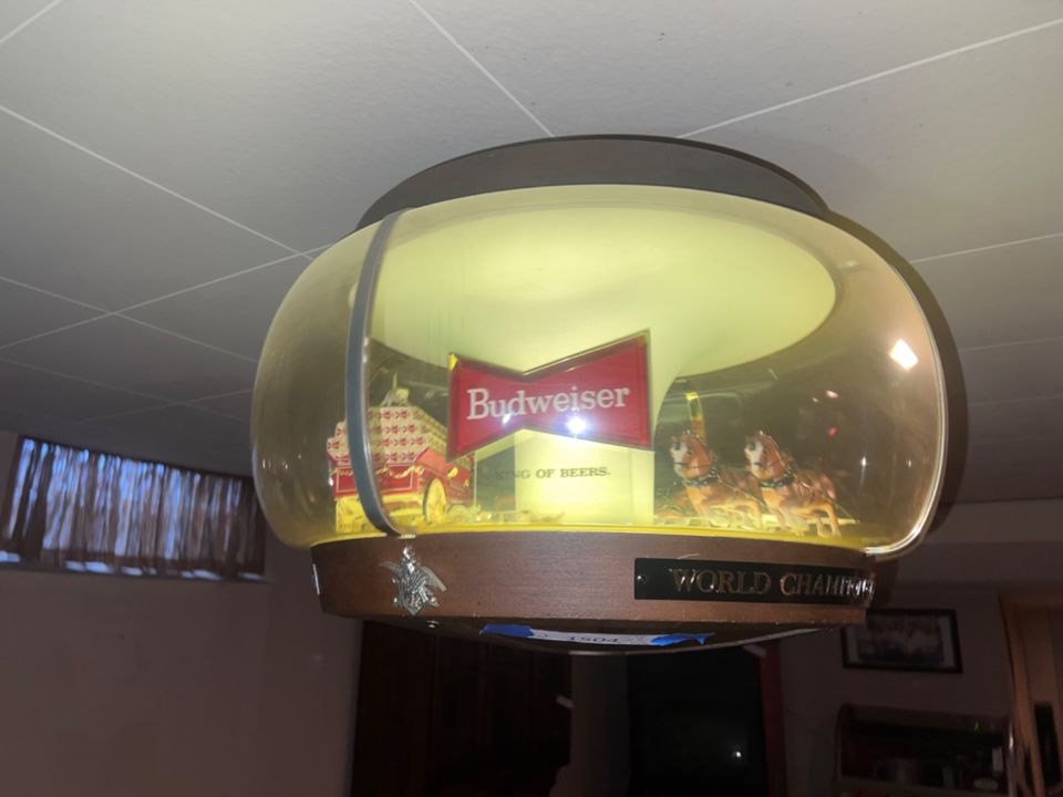 St. Louis Hills Online Estate Auction