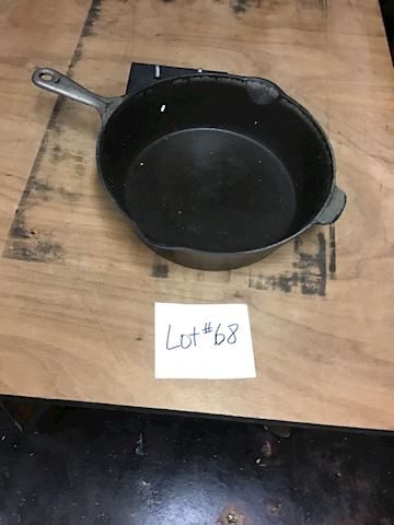 Wagner Ware cast iron skillet Sidney -0- Lot 68