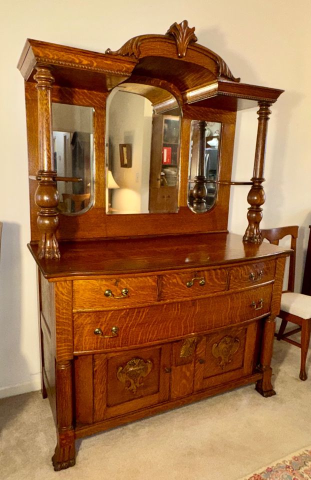 Beautiful Vintage Furniture & Lots of Decor - Phenix City