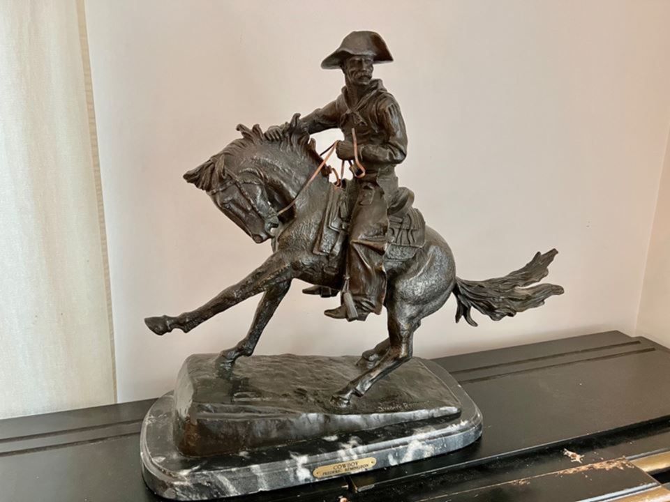 Locustfield Online Auction