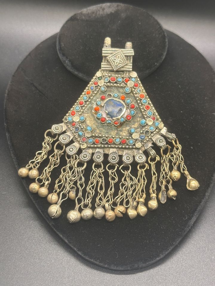 Sterling Silver, Gold, Gemstones, Vintage Watches and Designer jewelry Online Estate Sale