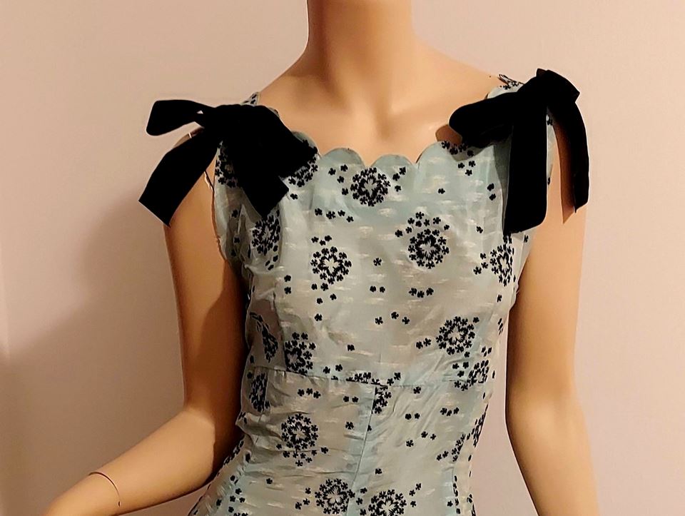 HAUTE VINTAGE & COUTURE