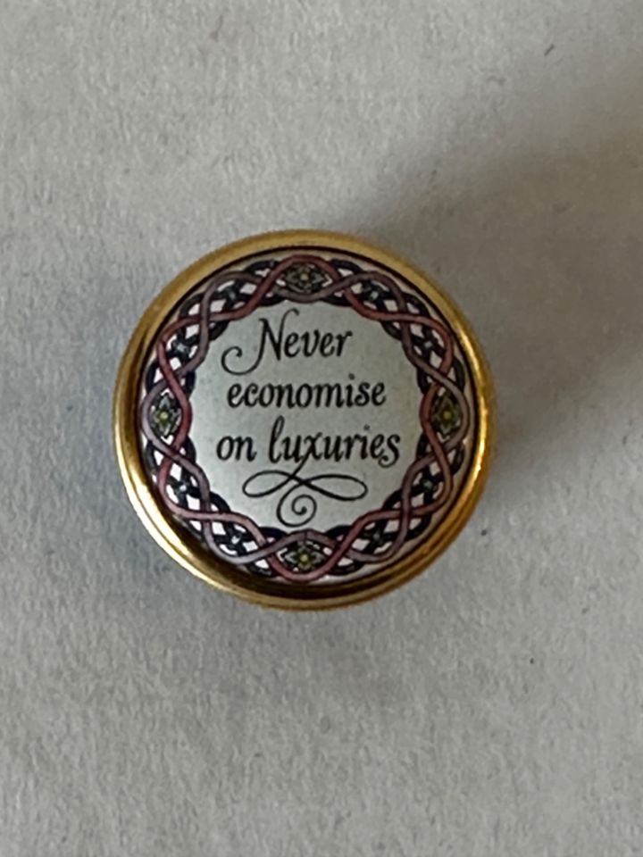 Willoughby Downsizing Pre-Sale