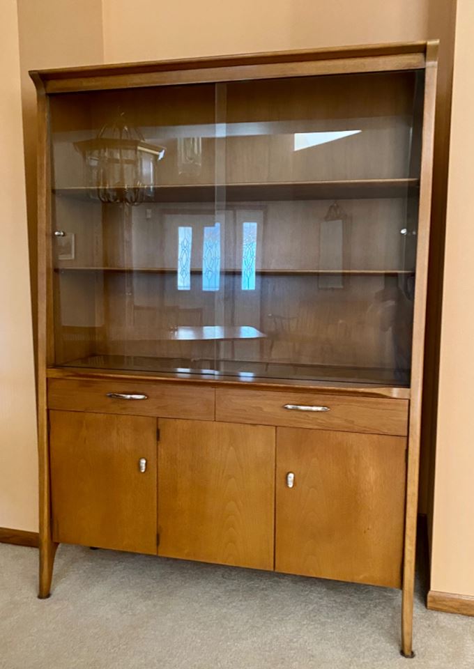 Blue Moon Estate Sales MCM Woodbury Online Auction