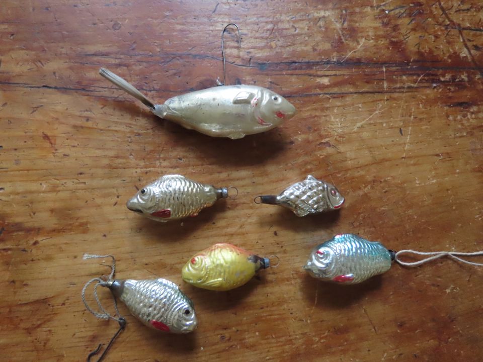 antique black figural fishing lure Vintage Rhoden's Johnny Rattler For Sale largely from the first half of the 20th century Blanchard's Fishing Tackle Auction Reels