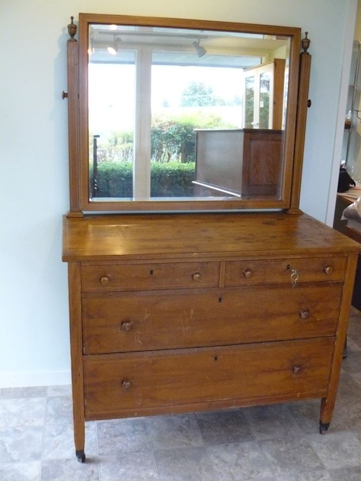 PW Green Antiques Online Estate Auction Gig Harbor