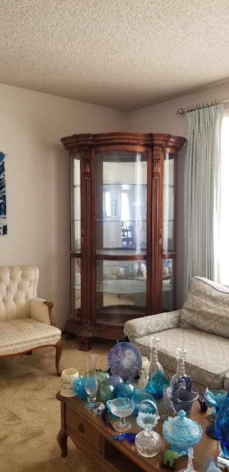 Online Downsizing Colusa Estate Sale Auction-Vintage Furniture -Collectibles by Hidden Creations