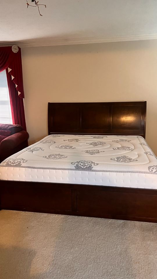 Platinum Estate Sales - Furniture (Beds, Chest, Bookshelves and more)