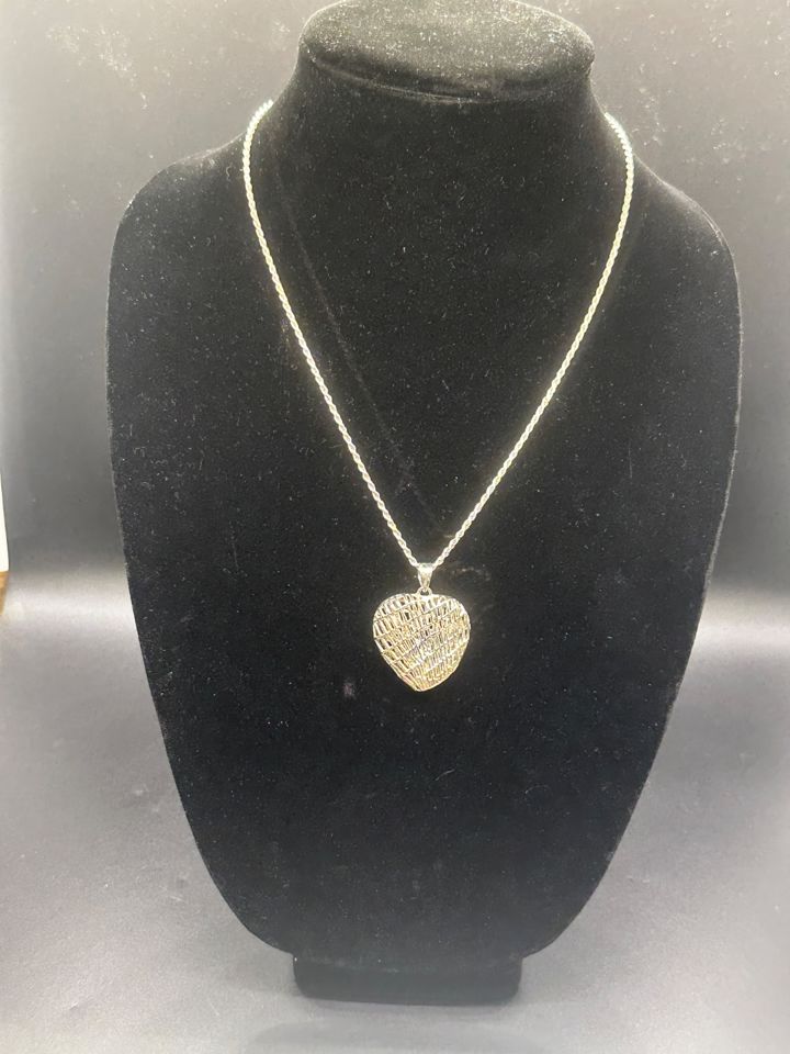 Sterling Silver, Gold, Gemstones, Vintage Watches and Designer jewelry Online Estate Sale