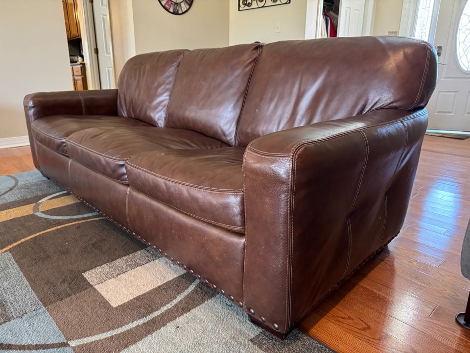 Whitmoor On-line Estate auction by MoMo Estate Sale with Massage Chair, Men's Clothing and more