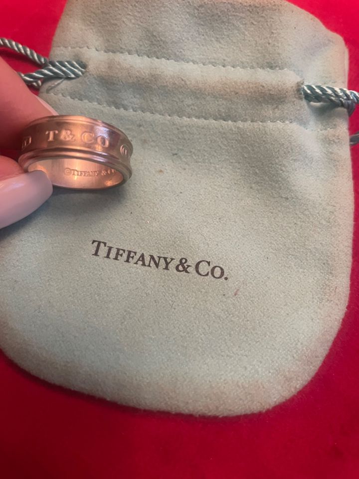 ONLINE ESTATE SALE CONOVER!!