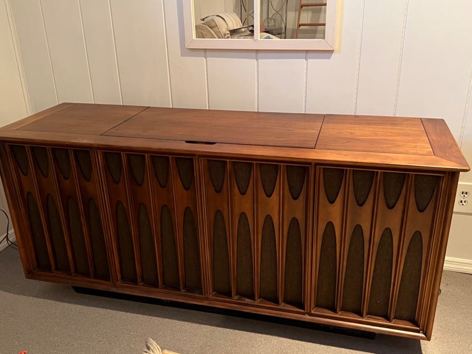 Chesterfield Estate; Antiques, MCM, Furniture and Decor!!!