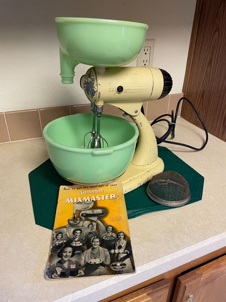 3 Generations Online Auction Estate Sale-Farmhouse-Collectibles Hidden Creations