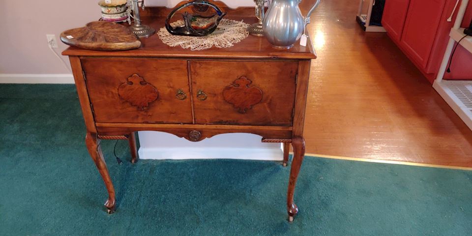 ENDING SOON Griffin GA Estate /Downsizing Sale Online By Kelly's