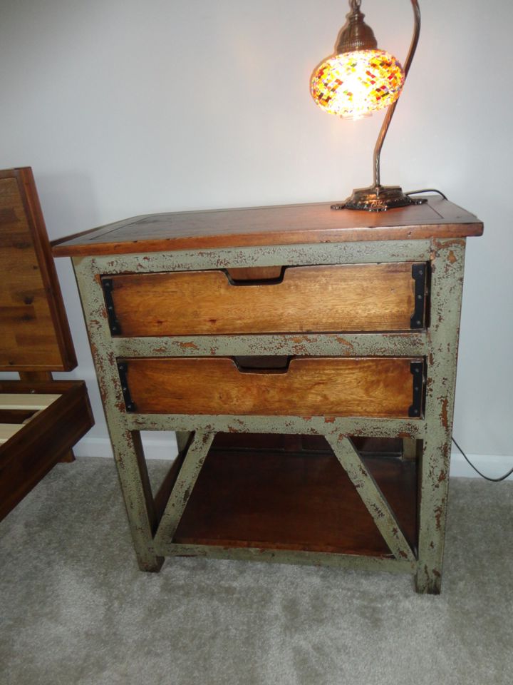 Discover Great Deals ( Discounts Started) by Bumble Bee