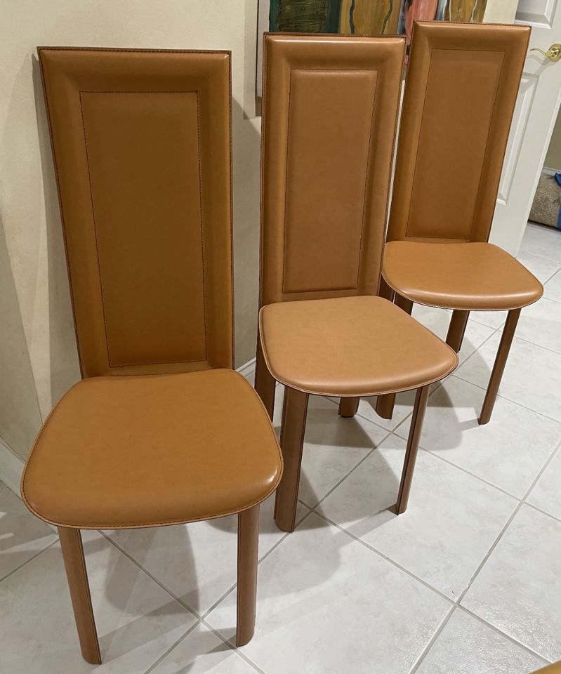 Designer Furniture in Orland Park starts on 10/13