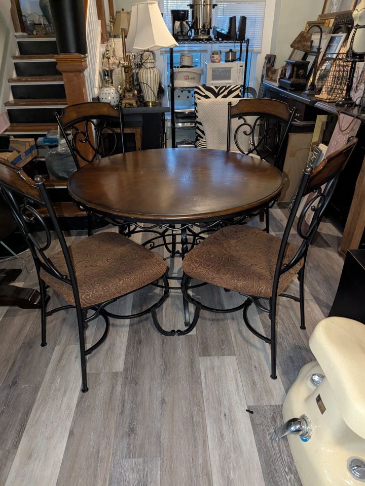 Green House Estate online