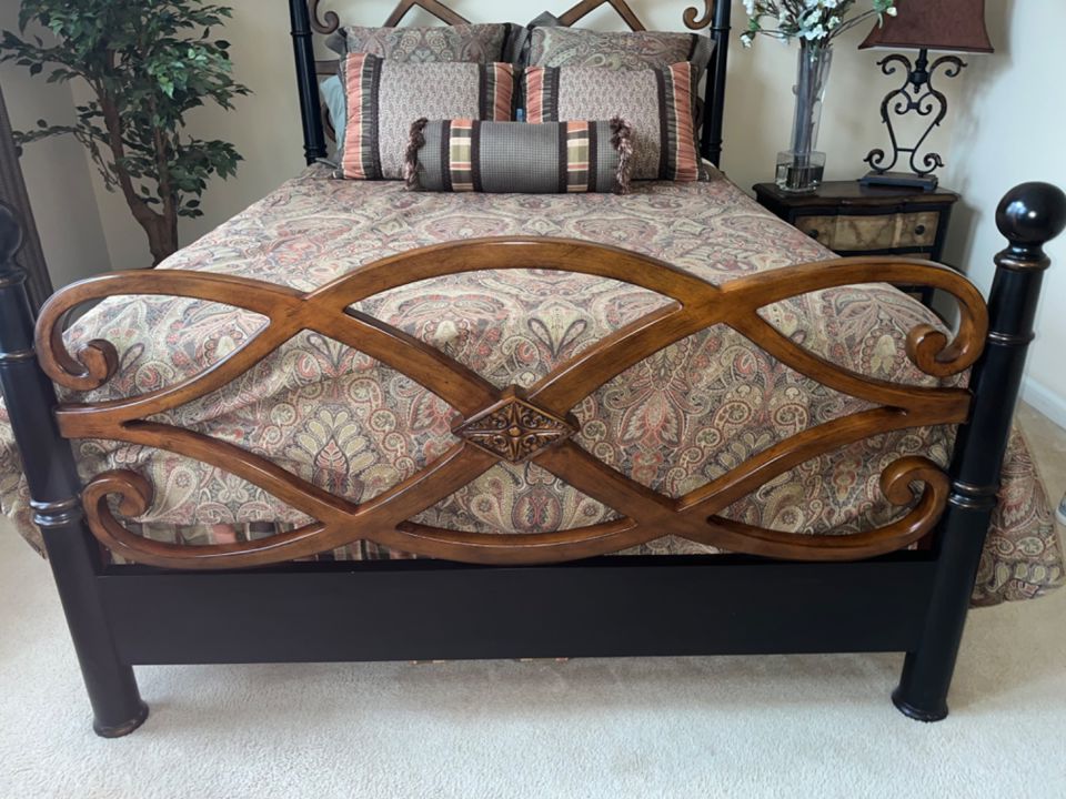 Des Peres Luxury Villa Living Estate Sale- High End Furniture, Home Decor and Antiques