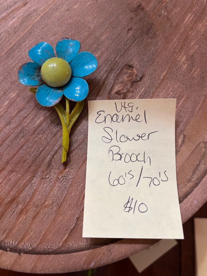 Prices Refuced as of 2/22-Nephrite Jade Tiger, Serpentine Jade elephants.  Brooches Be Gone