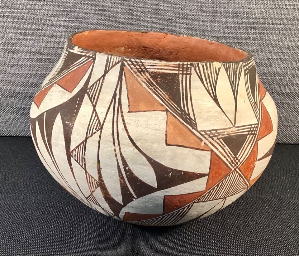 North County Online Estate Sale ~ Antique ~ Collectibles ~ Art ~ Vintage Holiday ~ Vintage Clothing 