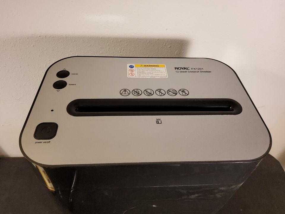 Royal PX1201 12-Sheet Crosscut Shredder 29127H - View #6