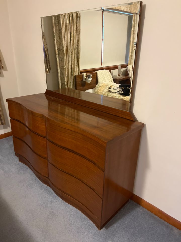 South County Mid Century Modern, Applianced & More Sale!