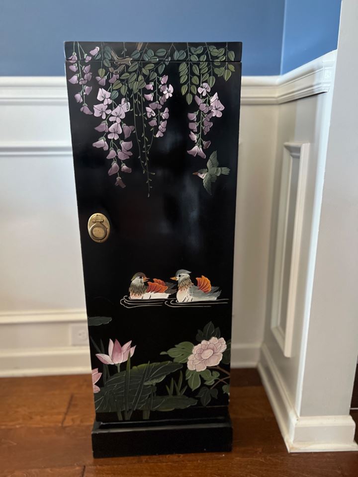 Treasures and Finds Online Estate Sale