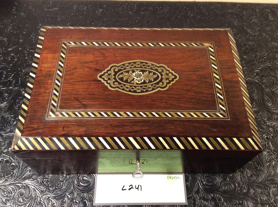 North County PHASE 2 ONLINE Estate Sale ~ Antiques & Collectibles ~ Lots Of Fabric ~ 