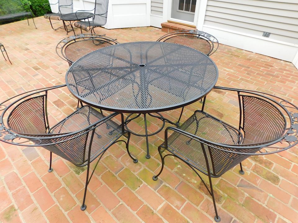 Upscale Kirkwood Online Estate