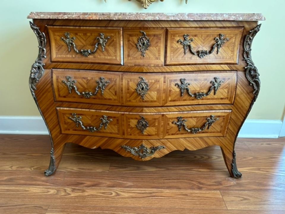 NEW PRICES~ Online Blue Moon Estate Sales  - Inventory from a lovely Daniel Island condo