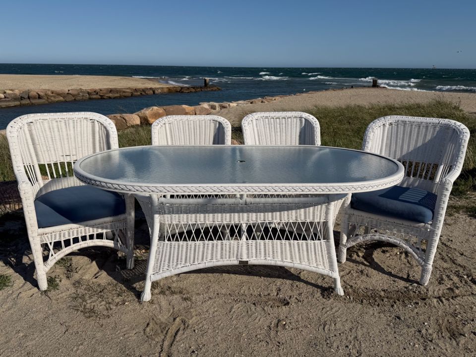 Falmouth Downsizing Online Auction 