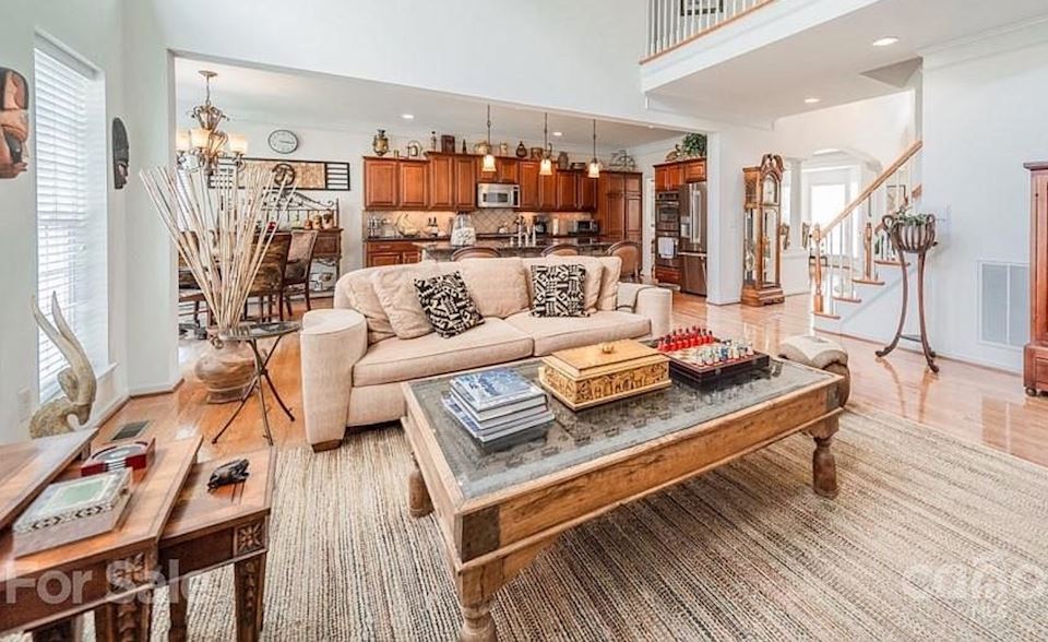 Online Moving Sale: Part Two of Beautiful Huntersville Home, Lovely and Unique Furniture and Decor